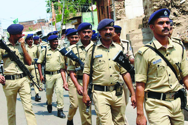 ಲೋಕಸಭಾ ಚುನಾವಣೆ-2024 ಪ್ಯಾರಾ ಮಿಲಿಟರಿ ಪಡೆಯಿಂದ ಪಥ ಸಂಚಲನ