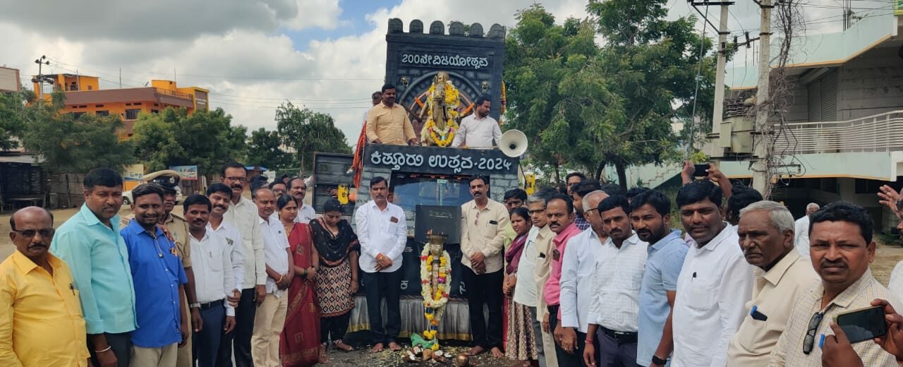 ಕಿತ್ತೂರು ಚೆನ್ನಮ್ಮ ಬ್ರಿಟಿಷರ ವಿರುದ್ಧ ಬಂಡಾಯವೆದ್ದ ಮೊದಲ ಮಹಿಳಾ ಹೋರಾಟಗಾರ್ತಿ:ಶಿವರಾಜನಾಯಕ ವಕೀಲ