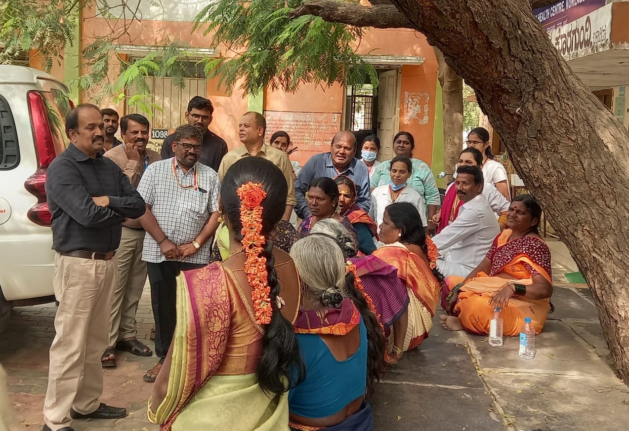 ಊರು ಹಬ್ಬ, ಉತ್ಸವಗಳಲ್ಲಿ ಆರೋಗ್ಯದ ಕಾಳಜಿ ವಹಿಸಿ: ಡಿಹೆಚ್‌ಓ ಡಾ.ಯಲ್ಲಾ ರಮೇಶಬಾಬು ಸಲಹೆ